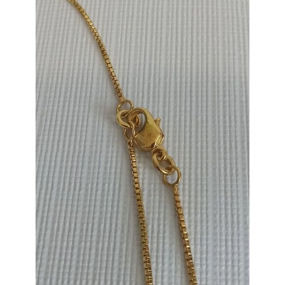 Multicolored Rhinestone Encrusted Oval Pendant Gold Toned Box Chain Necklace - Picture 8 of 9